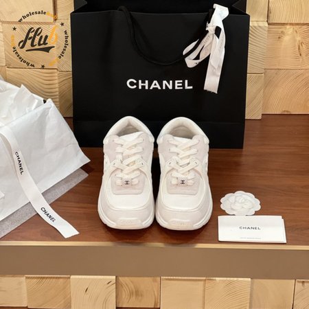Women Chanel Trainers