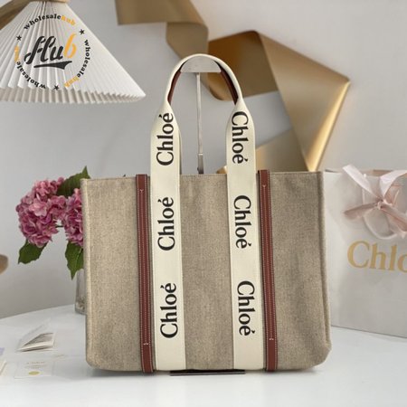 Chloe Large Woody Tote Bag