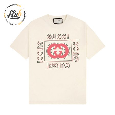Gucci Vintage Logo Print T-Shirt