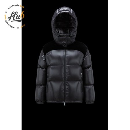 Moncler Meandre Short Down Jacket Black White