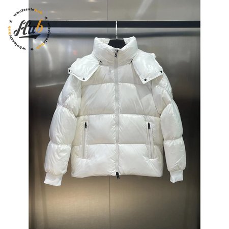 Moncler Autumn And Winter Hooded Down Jacket White