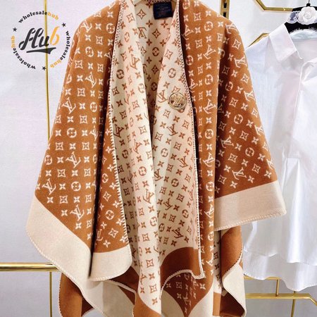Embrace Letter Jacquard Shawl Scarf