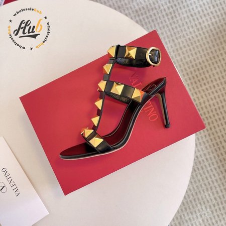 Valentino Roman Stud Calfskin Sandal 100mm Black 35-39